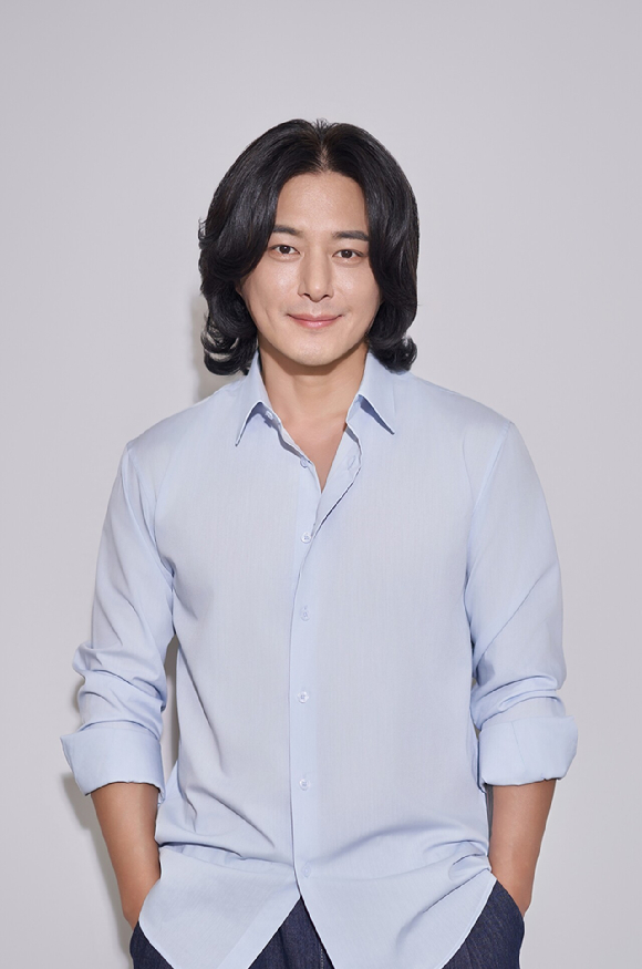 배우 지영산이 순이엔티와 전속계약을 체결했다. [사진=순이엔티 ]