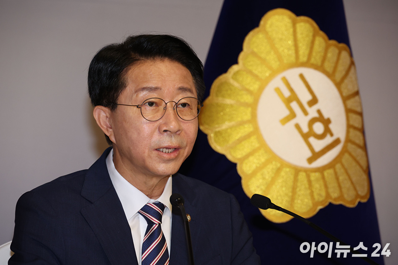 조정식 국회의장이 28일 오전 국회 사랑재에서 하반기 국회의장 취임 이후 처음으로 열린 기자간담회에서 모두발언을 하고 있다. [사진=국회사진기자단 ]