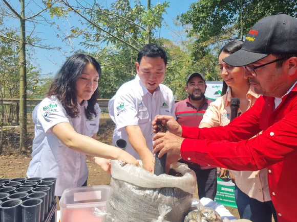 온두라스에서 산림협력 ODA 사업 착수행사를 진행하고 있다. [사진= 한국임업진흥원]