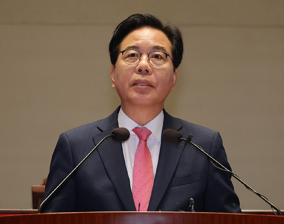 국민의힘 송언석 원내대표가 26일 국회에서 열린 의원총회에서 발언하고 있다. [사진=연합뉴스]