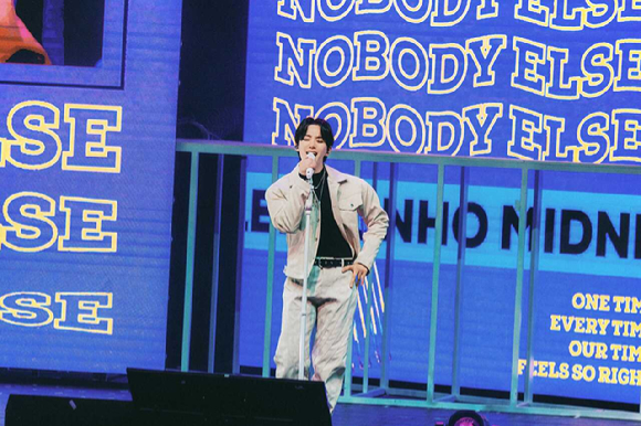 가수 겸 배우 이준호가 브라질 상파울루 비브라 상파울루에서 진행된 팬미팅에서 팬들을 만나고 있다. [사진=JYP엔터테인먼트]