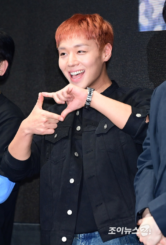 배우 박지훈이 17일 오후 서울 강남구 삼성동 메가박스 코엑스점에서 열린 영화 '왕과 사는 남자' 1,300만 돌파 흥행 감사 무대 인사에 참석하고 있다. [사진=정소희 기자]