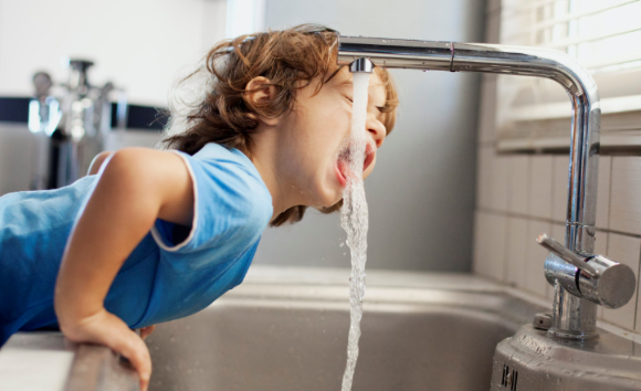 물 섭취는 당뇨와 비만, 고혈압 등 대사성 질환 관리에 중요한 역할을 한다는 전문가 설명이 나왔다. 사진은 본 기사 내용과 무관. [사진=Live Science]