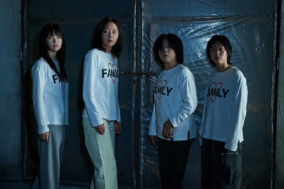 배우 박소담, 공효진, 이연, 이정은이 영화 '경주기행'에서 열연하고 있다. [사진=롯데엔터테인먼트]