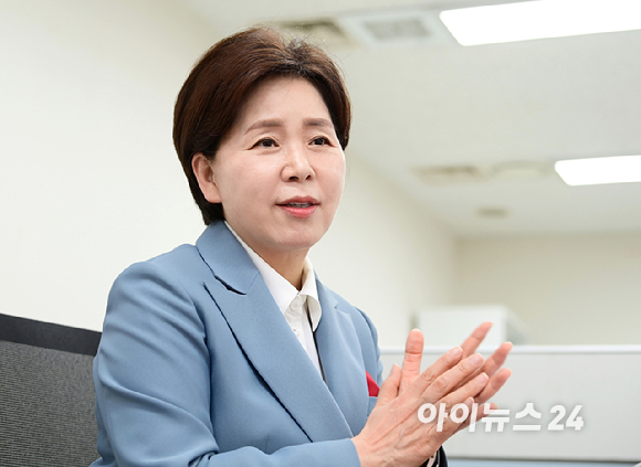 경기도지사 선거 출사표를 던진 양향자 국민의힘 최고위원이 25일 서울 여의도 국회에서 아이뉴스24와 인터뷰를 갖고 있다. [사진=정소희 기자]