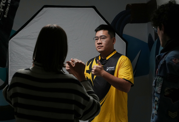 'SWC2025' 월드 파이널 출전 선수 프로필 촬영 현장. [사진=컴투스]