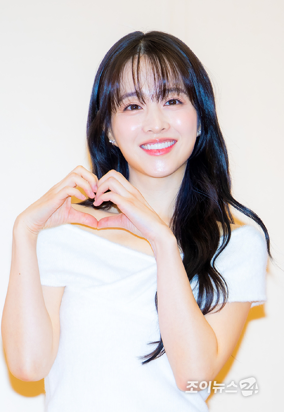 배우 박보영이 20일 서울 성수동에서 열린 메노킨 행사 포토콜 기념 행사에서 포즈를 취하고 있다. [사진=곽영래 기자]