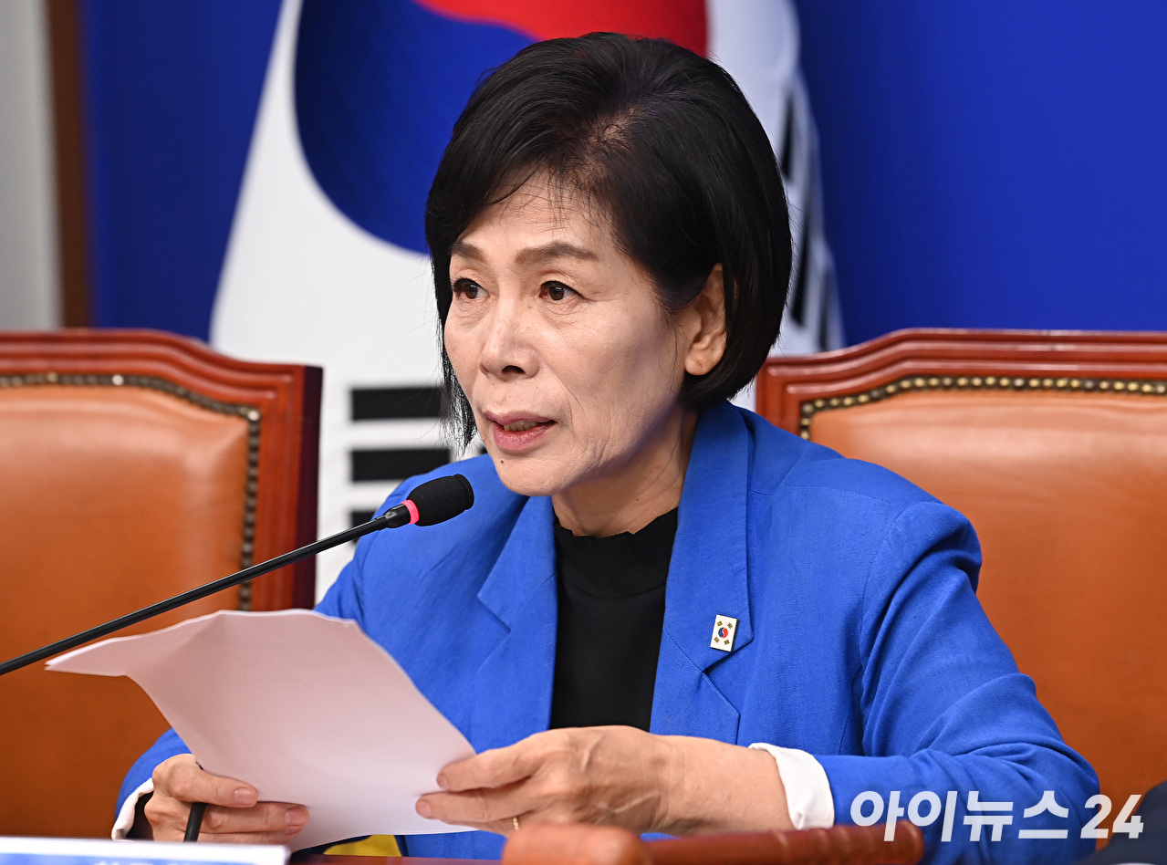 최민희 더불어민주당 최고위원이 31일 서울 여의도 국회에서 열린 최고위원회의에서 발언하고 있다. [사진=곽영래 기자]