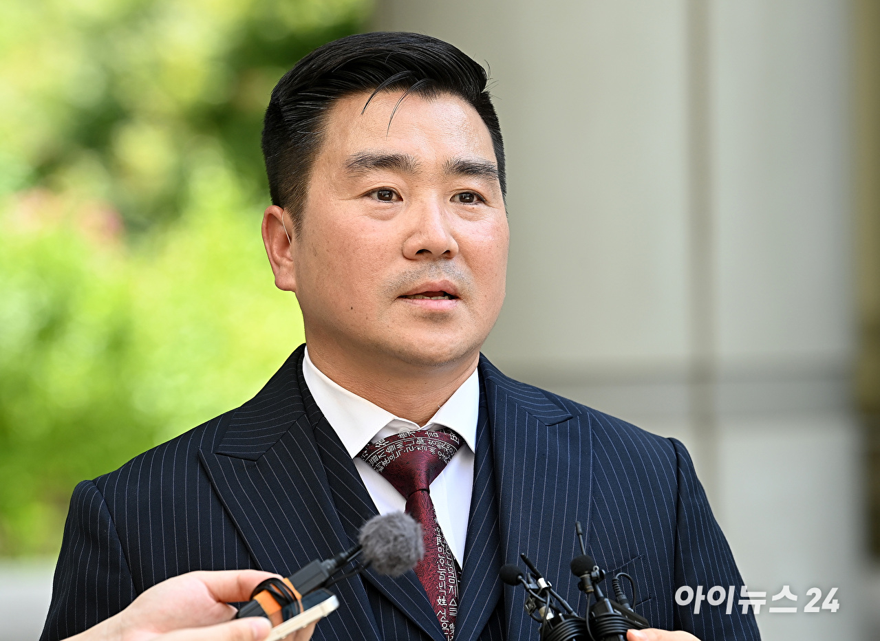 12&middot;3 비상계엄 직후 병력을 이끌고 국회로 출동한 혐의로 재판에 넘겨진 김현태 전 707특임단장이 27일 오후 서울중앙지방법원에서 열린 1심 선고 공판에 출석하고 있다. [사진=곽영래 기자]