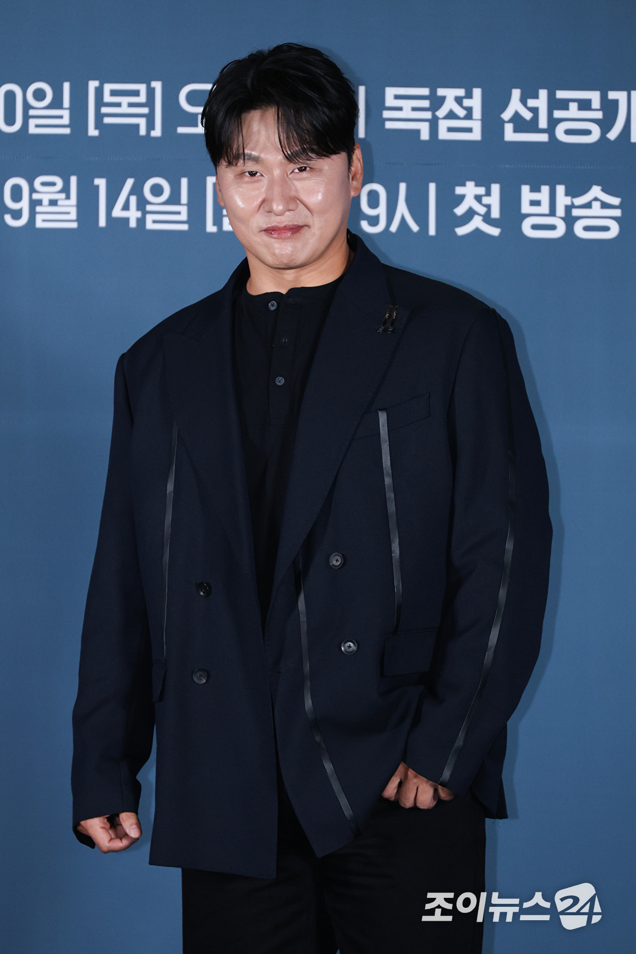 배우 오대환이 8일 오전 서울 용산구 CGV 용산아이파크몰점에서 진행된 티빙 오리지널 '로또 1등도 출근합니다' 제작발표회에 참석해 포즈를 취하고 있다. [사진=문수지 기자]