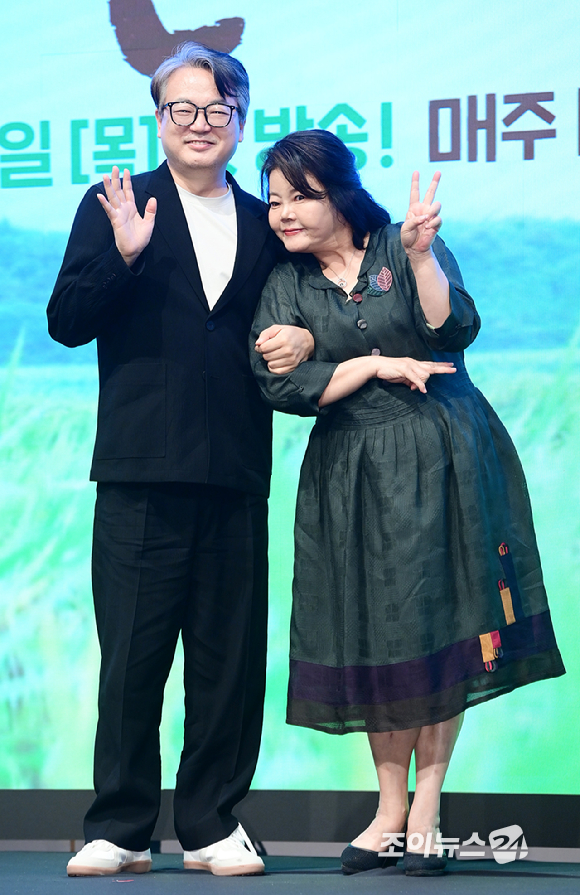 배우 이서환과 남권아가 25일 서울 구로구 디큐브시티 더세인트에서 진행된 KBS 2TV 미니시리즈 '심우면 연리리' 제작발표회에 참석하고 있다. [사진=정소희 기자]