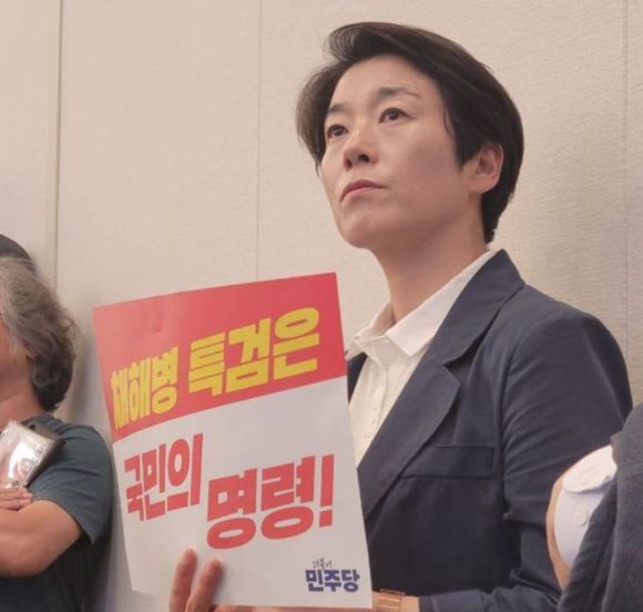 부산 금정구청 한 간부에게 막말을 한 부산 기초의회 구의원이 사과했다. 사진은 조준영 금정구의원. [사진=조준영 금정구의원 페이스북]