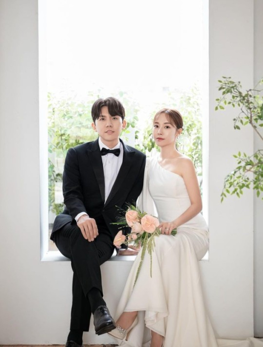 탑독 출신 곤(김동성)과 정다야가 웨딩화보를 공개했다. [사진=김동성 SNS]