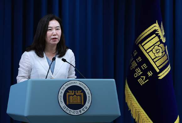 이재명 대통령이 19일 용산 대통령실에서 열린 국무회의에서 발언하고 있다. 2025.6.19 [사진=연합뉴스]