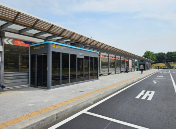 시흥시 오이도역 버스승강장 [사진=시흥시]