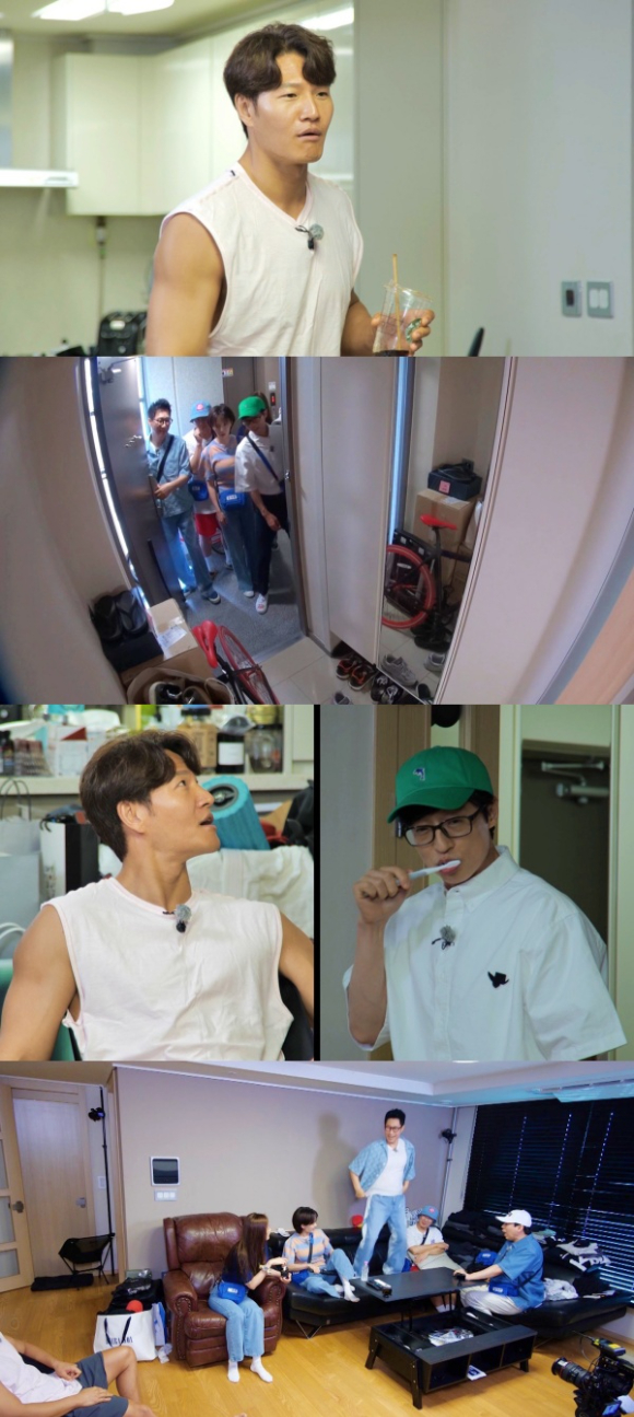 '런닝맨' 최초로 김종국 집을 방문한 가운데 멤버들이 미션을 수행하고 있다.  [사진=SBS]