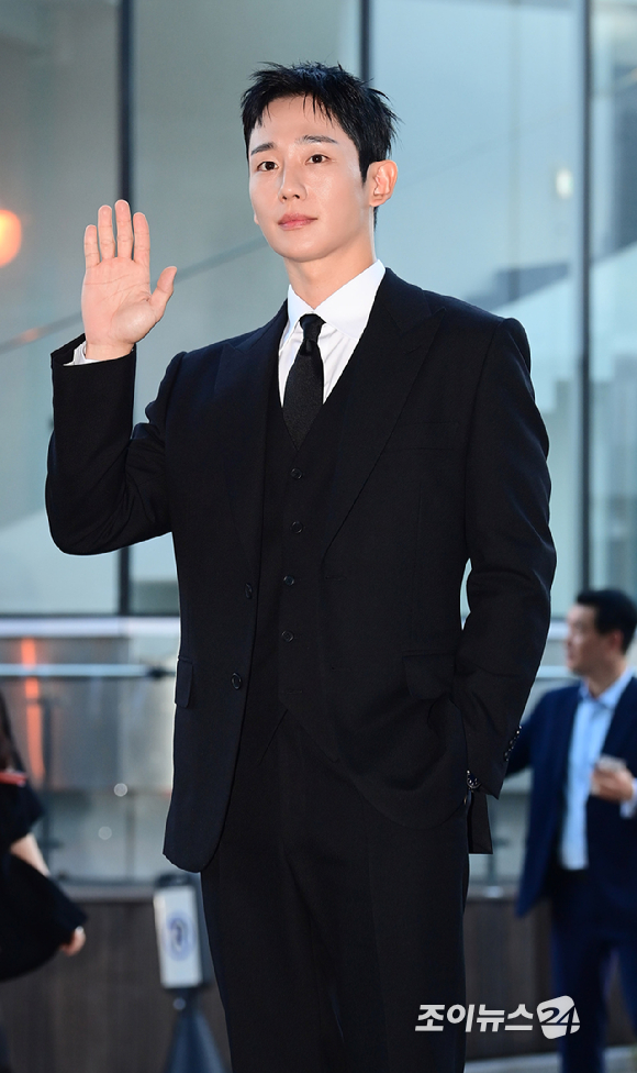 배우 정해인이 2일 오후 서울 한남동 리움미술관에서 열린 'CJ 나이트 인 셀러브레이션 오브 프리즈 서울'에 참석하고 있다. [사진=정소희 기자]