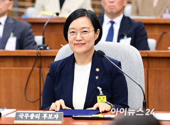 한성숙 국무총리 후보자가 25일 서울 여의도 국회에서 열린 인사청문회에서 출석하고 있다. [사진=정소희 기자]