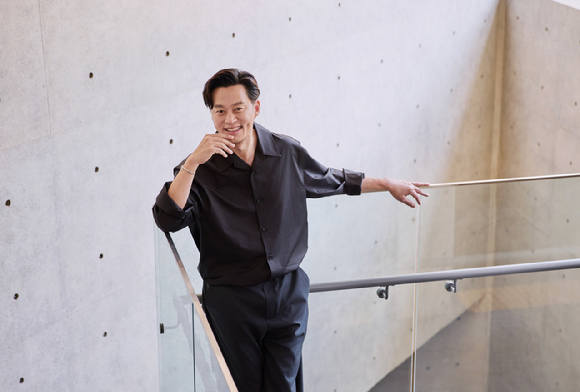 연극 '바냐삼촌' 이서진이 인터뷰를 진행했다. [사진=LG아트센터 ]
