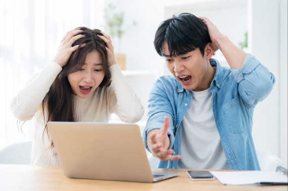 예비신랑 몰래 대출까지 받아 주식 투자를 했다가 빚만 잔뜩 안게 됐다는 예비신부의 고민이 전해졌다. 사진은 AI 생성 이미지. [사진=제미나이 생성 이미지]