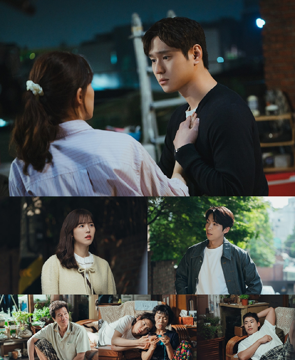 오는 5월 1일 첫방송될 JTBC 새 수목드라마 '비밀은 없어'에서 주연 고경표(송기백), 강한나(온우주)를 비롯한 배우들이 열연을 펼치고 있다. [사진=JTBC]
