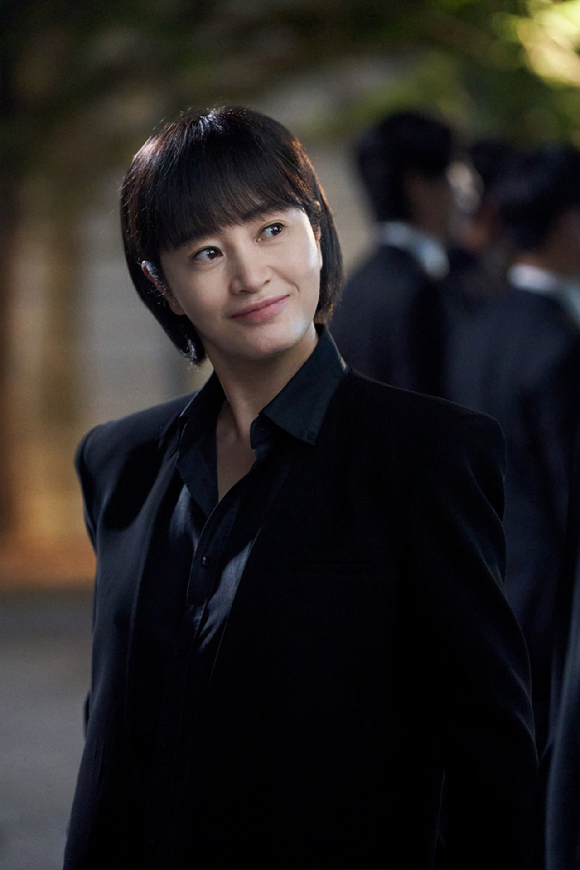 '트리거' 김혜수 스틸. [사진=월트디즈니 컴퍼니 코리아 ]