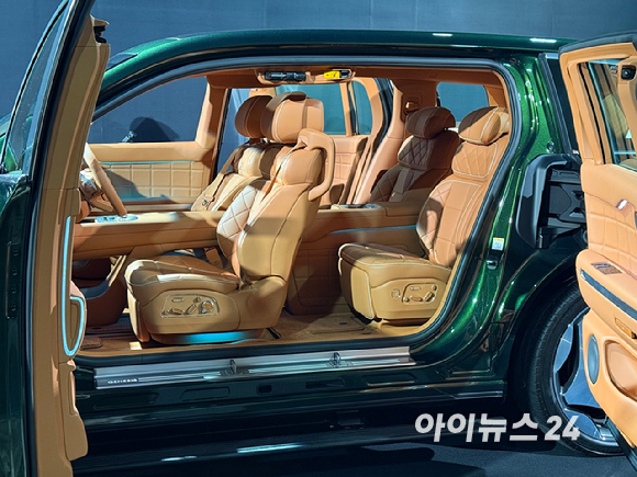 28일 인천 영종도 인스파이어 엔터테인먼트 리조트에서 열린 'GV90 테크데이'에 GV90이 전시돼 있다. [사진=송대성 기자]