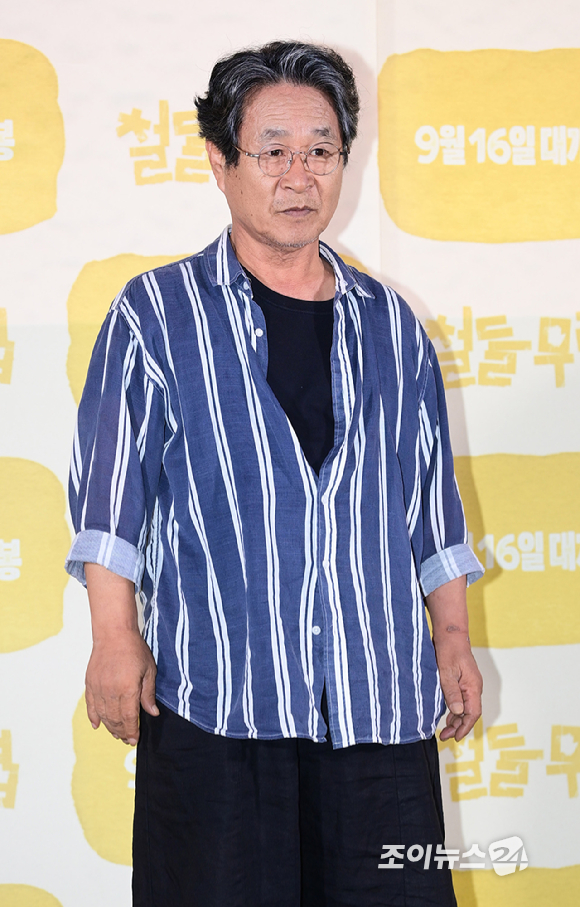 배우 기주봉이 1일 오후 서울 CGV 용산 아이파크몰에서 열린 영화 '철들 무렵'(감독 정승오) 언론시사회에 참석하고 있다. [사진=정소희 기자]