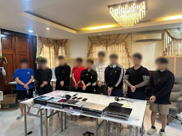 캄보디아에서 노숙자로 발견된 중국인 여성 인플루언서 [사진=크메르타임스 홈페이지 캡처]