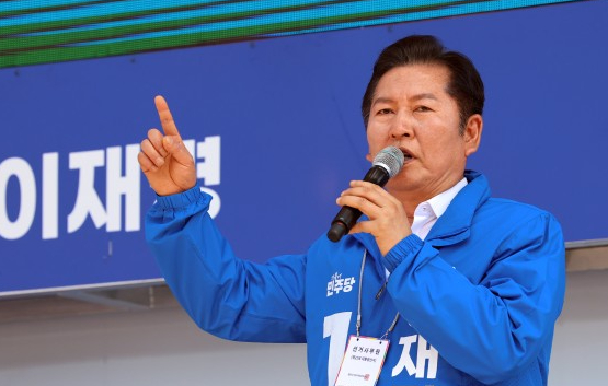 정청래 법사위원장이 지난 14일 서울 여의도 국회에서 열린 법제사법위원회 전체회의에서 발언하고 있다. [사진=곽영래 기자]