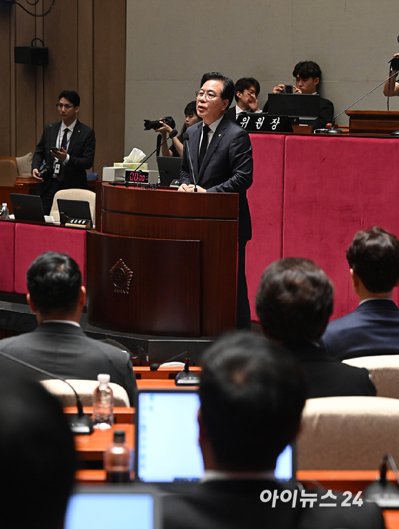 송언석 국민의힘 원내대표가 1일 오후 서울 여의도 국회에서 열린 의원총회에서 발언하고 있다. [사진=곽영래 기자]