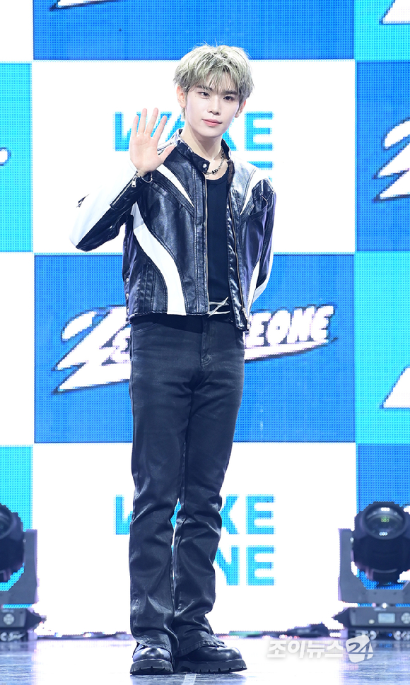 그룹 제로베이스원 김태래가 1일 오후 서울 용산구 한남 블루스퀘어에서 열린 제로베이스원(ZEROBASEONE) 정규 1집 '네버 세이 네버(NEVER SAY NEVER)' 쇼케이스에 참석하고 있다. [사진=정소희 기자]