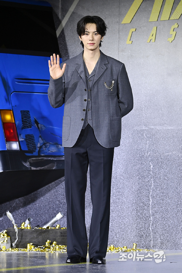 배우 이채민이 22일 오전 서울 강남구 삼성동 웨스틴 서울 파르나스에서 열린 넷플릭스 시리즈 '캐셔로' 제작발표회에 참석해 포즈를 취하고 있다. [사진=문수지 기자]