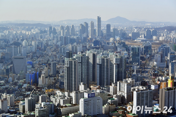 서울 도심 아파트 단지 전경. 사진은 기사 내용과 무관함. [사진=정소희 기자]