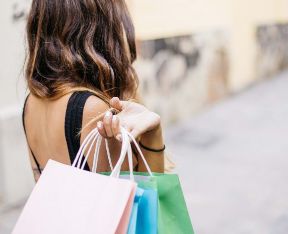 돌싱남 4명 중 1명은 전 배우자와의 결혼 생활 도중 '쇼핑'을 할 때 말다툼이 잦았던 것으로 나타났다. 본 기사와 무관한 이미지. [사진=픽사베이]