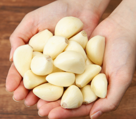 대상포진 회복에 도움이 되는 식단과 주의해야 할 음식이 전문가 설명을 통해 나왔다. 사진은 AI 생성 이미지로, 본 기사 내용과 무관. [사진=챗GPT]