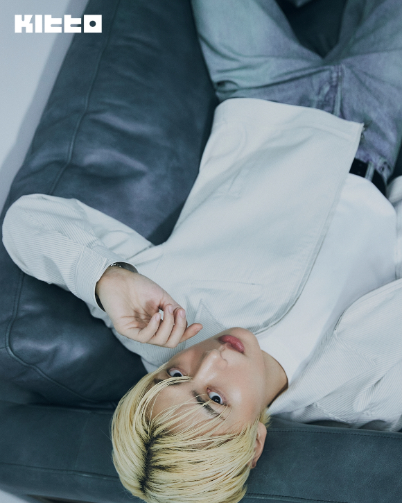 그룹 SF9(에스에프나인) 인성, 재윤, 유태양이 화보 촬영에서 포즈를 취하고 있다. [사진=Kitto]