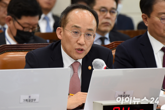 추경호 경제부총리 겸 기획재정부 장관이 발언하고 있다. [사진=김성진 기자]