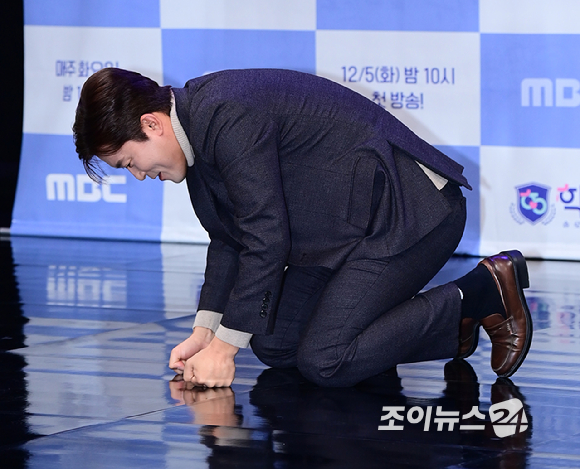 김대호 아나운서가 5일 오후 서울 마포구 상암동 MBC 골든마우스홀에서 열린 MBC 새 예능프로그램 '솔로동창회 학연' 제작발표회에 참석하고 있다. [사진=정소희 기자]