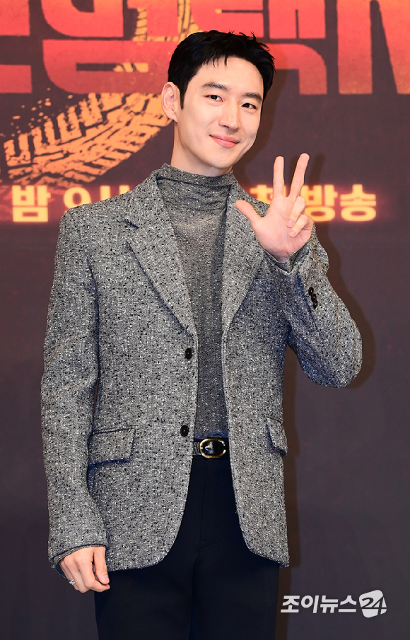 배우 이제훈이 18일 오후 서울 양천구 목동 SBS에서 열린 SBS 새 금토드라마 '모범택시3' 제작발표회에 참석하고 있다. [사진=정소희 기자]