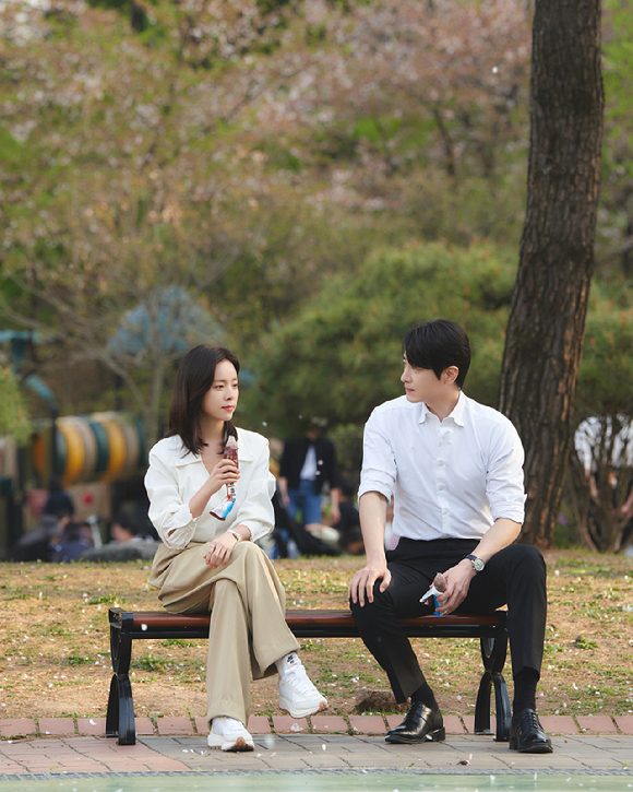 이준혁 프로필. [사진=에이스팩토리]