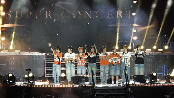 유어즈, 몽골 '슈퍼 콘서트' 출격…글로벌 행보 박차