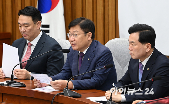 정점식 국민의힘 원내대표가 19일 서울 여의도 국회에서 열린 원내대책회의에서 발언하고 있다. [사진=곽영래 기자]