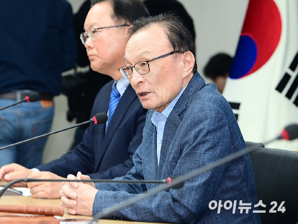 지난해 4월 이해찬 당시 더불어민주당 상임공동선대위원장이 서울 여의도 더불어민주당 당사에서 열린 대통령 선거 선거대책위원회 해단식에서 발언하고 있다. [사진=정소희 기자]