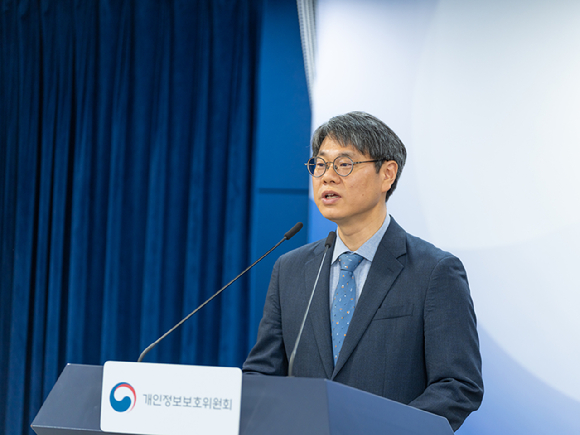 고낙준 개인정보보호위원회 예방조정심의관이 5월 22일 오전 정부서울청사에서 '예방중심 개인정보 관리체계 전환 세부 추진 계획'에 대해 브리핑 하고 있다. [사진=개인정보보호위원회]