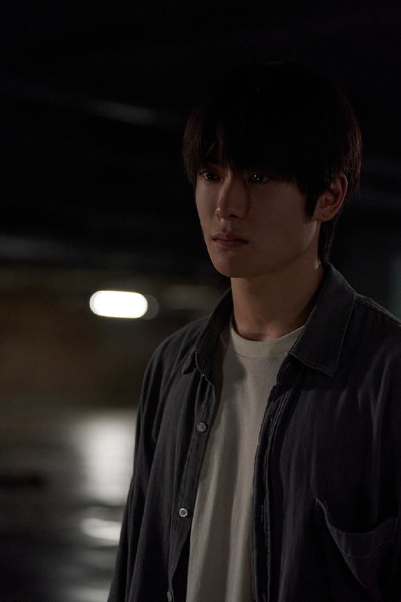 NCT 재현(정재현)이 영화 '6시간 후 너는 죽는다'에서 열연하고 있다. [사진=㈜트리플픽쳐스]