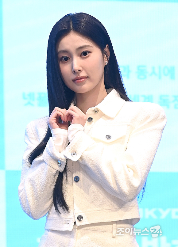 배우 강혜원이 7일 오후 서울 구로구 더 세인트에서 진행된 '첫입에 반하다' 제작발표회에서 포즈를 취하고 있다. [사진=곽영래 기자]