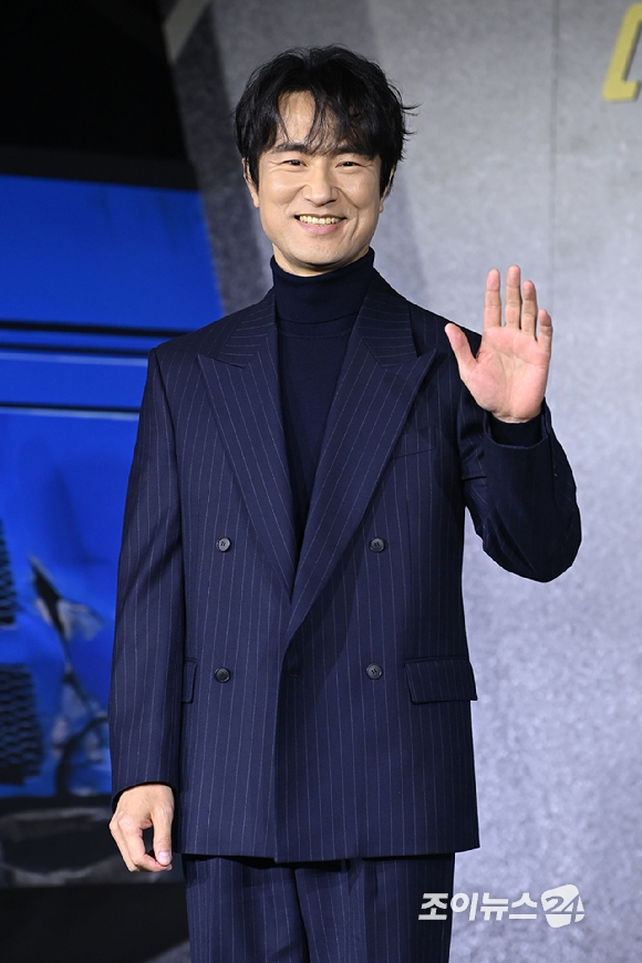 배우 김병철이 22일 오전 서울 강남구 삼성동 웨스틴 서울 파르나스에서 열린 넷플릭스 시리즈 '캐셔로' 제작발표회에 참석해 포즈를 취하고 있다. [사진=문수지 기자]