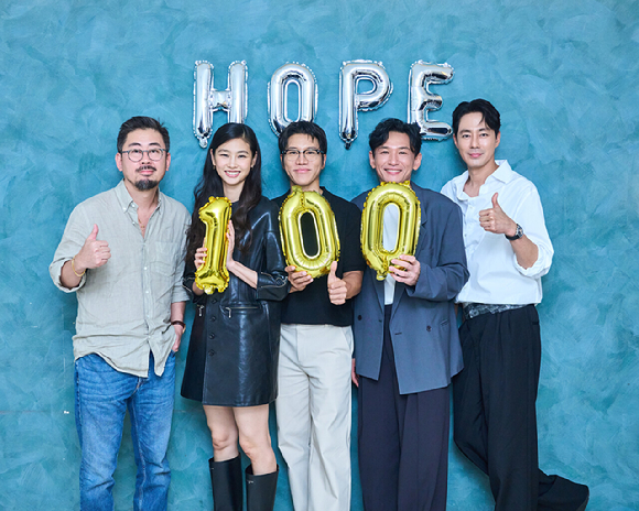 영화 '호프'가 100만 관객을 돌파했다. [사진=플러스엠 엔터테인먼트]
