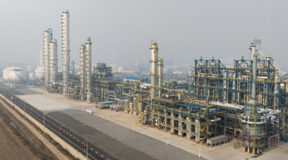 중국 안후이성 화이베이에서 석탄을 원료로 생산하는 공장. [사진=연합뉴스]